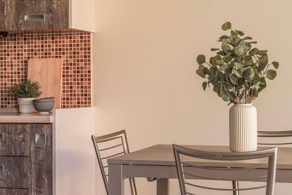 Appartamento Bellavista Con Ac E Posto Auto A Brunate Όπως Εξωτερικό φωτογραφία