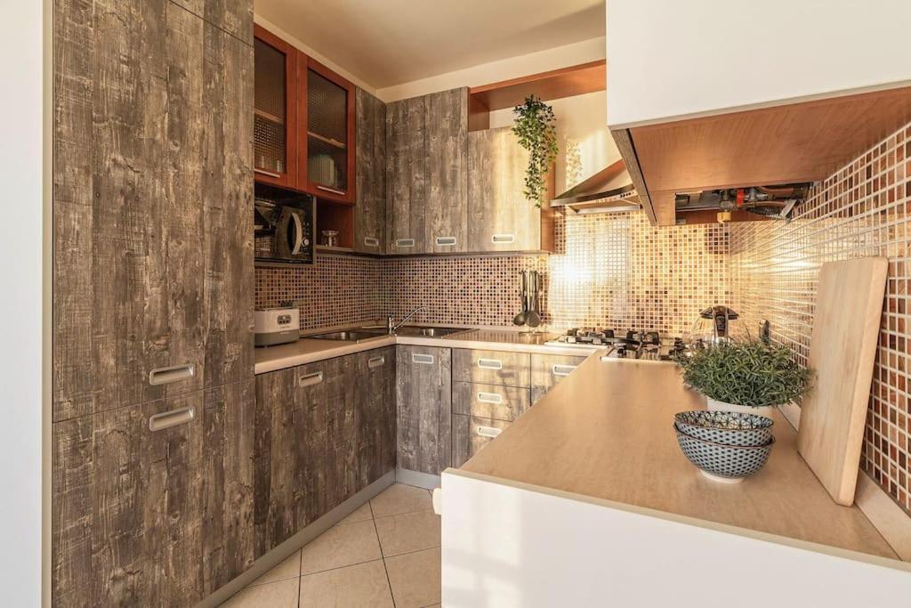 Appartamento Bellavista Con Ac E Posto Auto A Brunate Όπως Εξωτερικό φωτογραφία